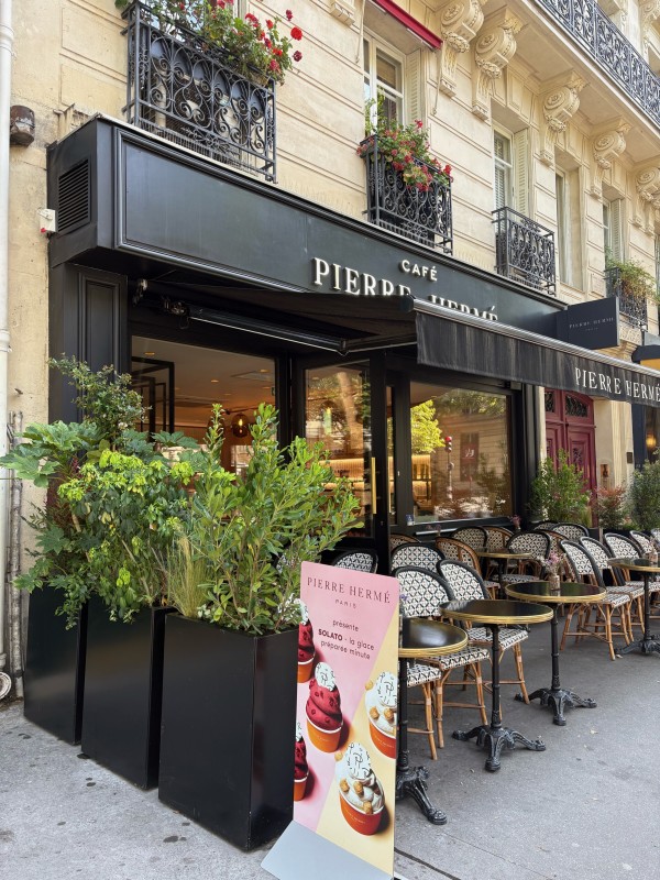 Aménagement d’une terrasse parisienne pour Pierre Hermé