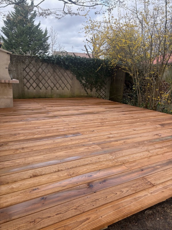 Réalisation d’une terrasse en bois à La Rochette, Seine et Marne (77)